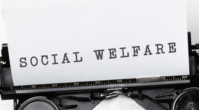 Social Welfare Immagine di LinkAbili, macchina da scrivere con scritta social welfare
